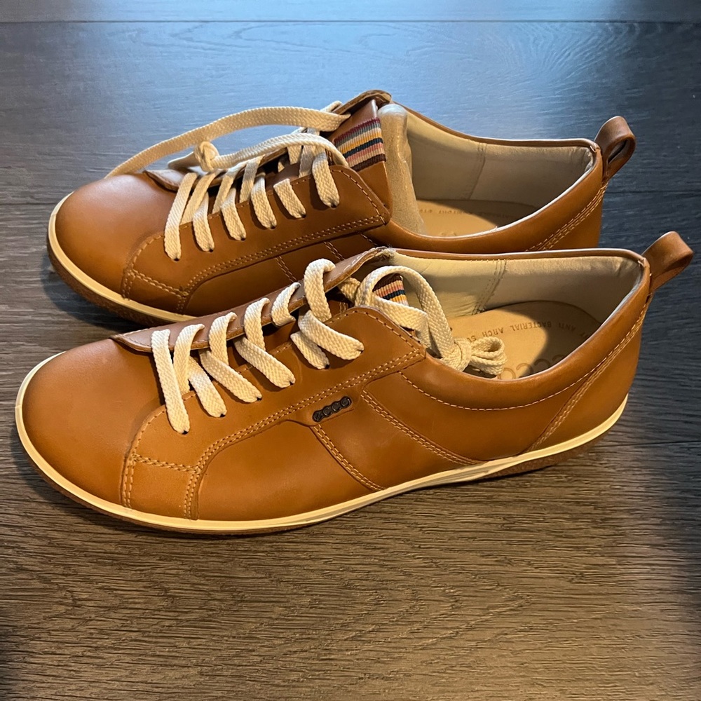 Never Worn Ecco Shoes